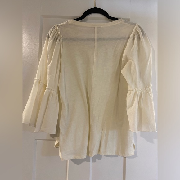 Flowy sleeve top - Picture 3 of 3